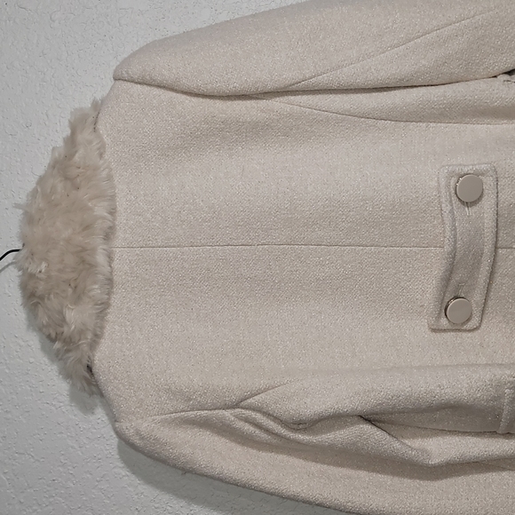 NEW! Apt. 9 Cream w/Faux Fur Wrists & Collar Jacket Sz. S - Picture 13 of 15